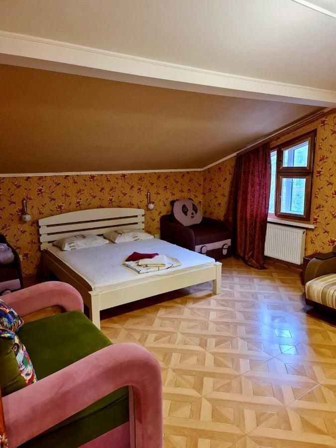 Мини-Отель Kropyvnyc'kyj Esterno foto
