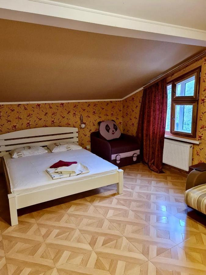 Мини-Отель Kropyvnyc'kyj Esterno foto